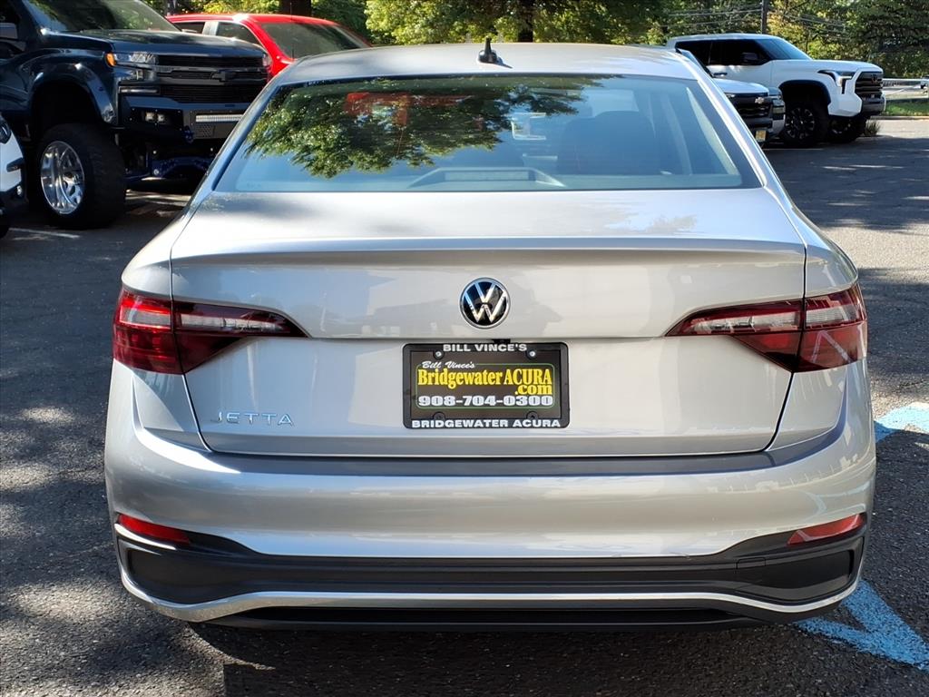 2024 Volkswagen Jetta S photo 5
