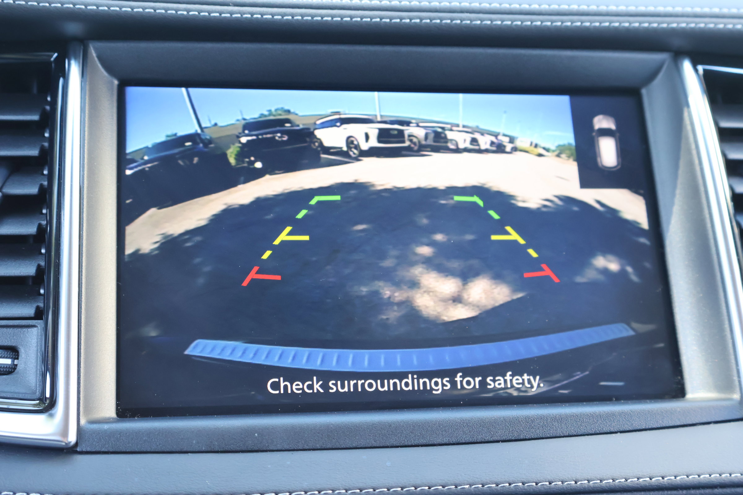 2025 Infiniti QX50 Luxe photo 4