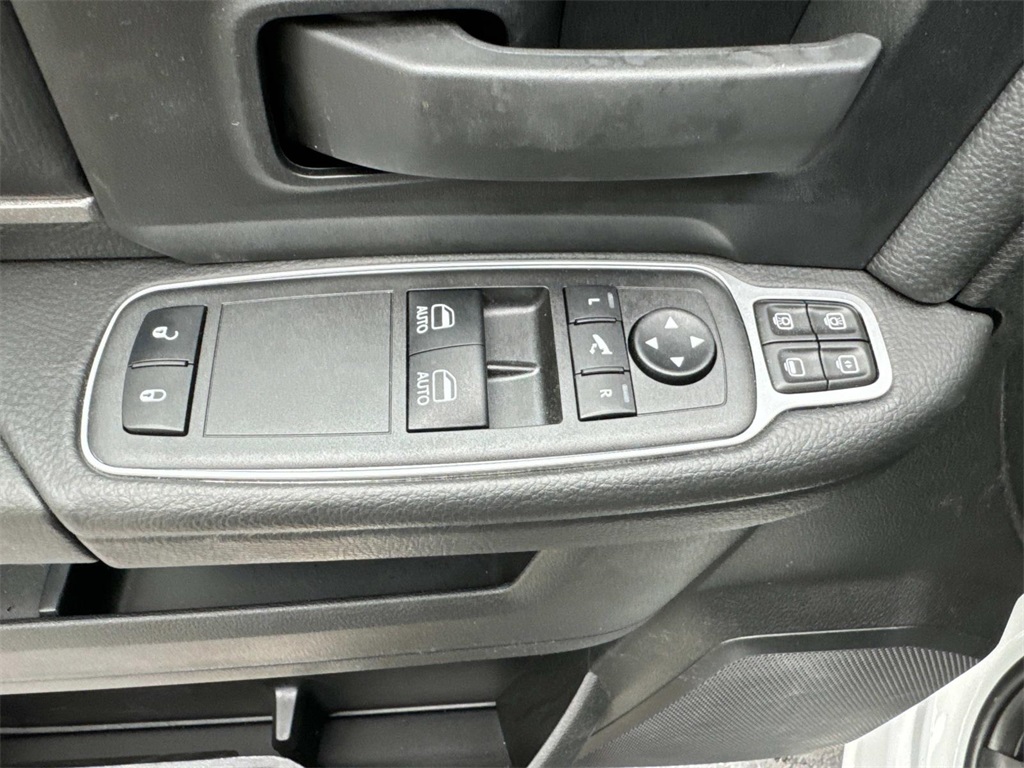 2024 Ram 2500 Tradesman photo 16