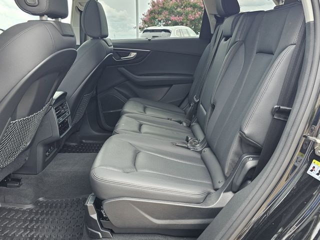 2024 Audi Q7 45 Premium Plus photo 18
