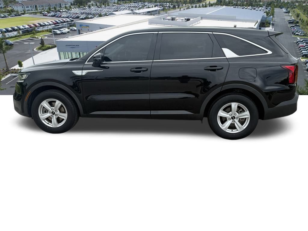 2022 Kia Sorento LX photo 7