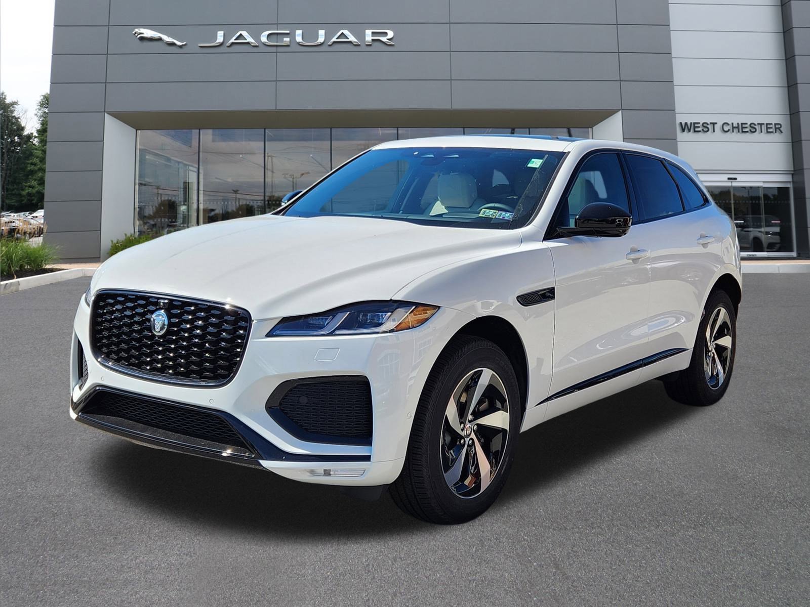 2026 Jaguar F-Pace R-Dynamic S's photo