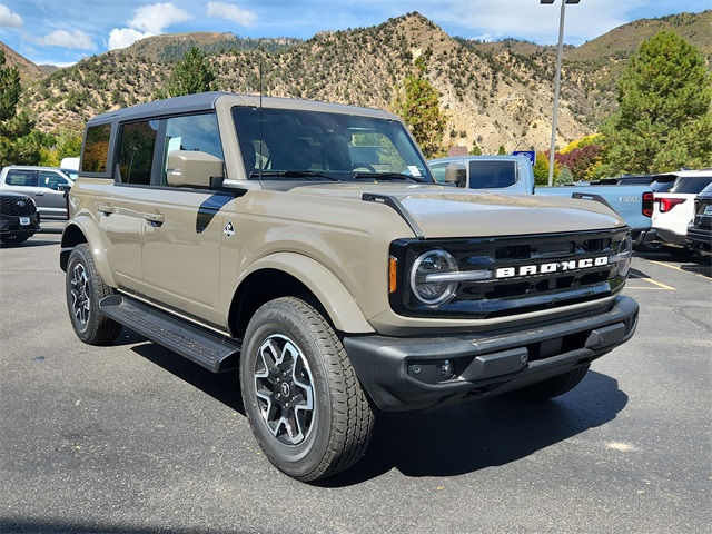 2025 Ford Bronco 4-Door Outer Banks's photo