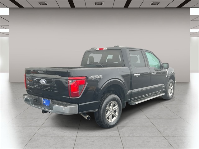 2024 Ford F-150 XLT photo 3