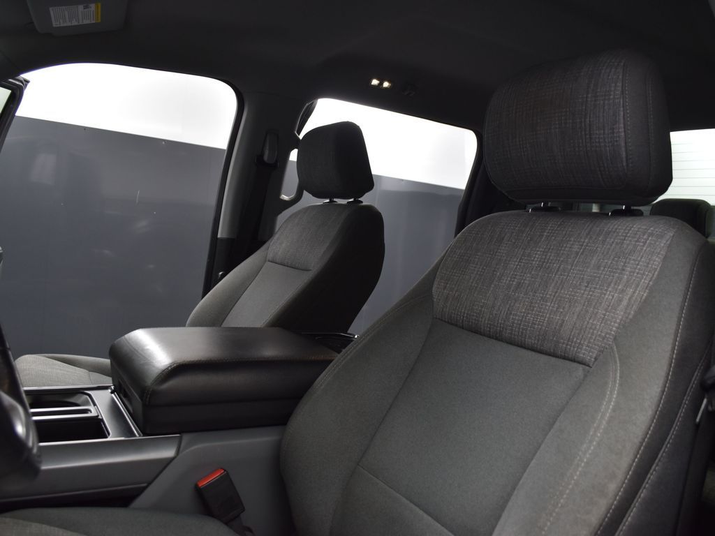 2021 Ford F-150 XLT photo 19