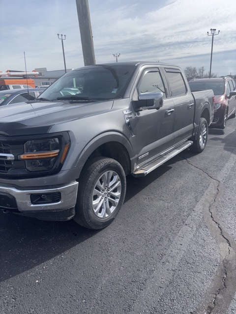 2025 Ford F-150 XLT's photo