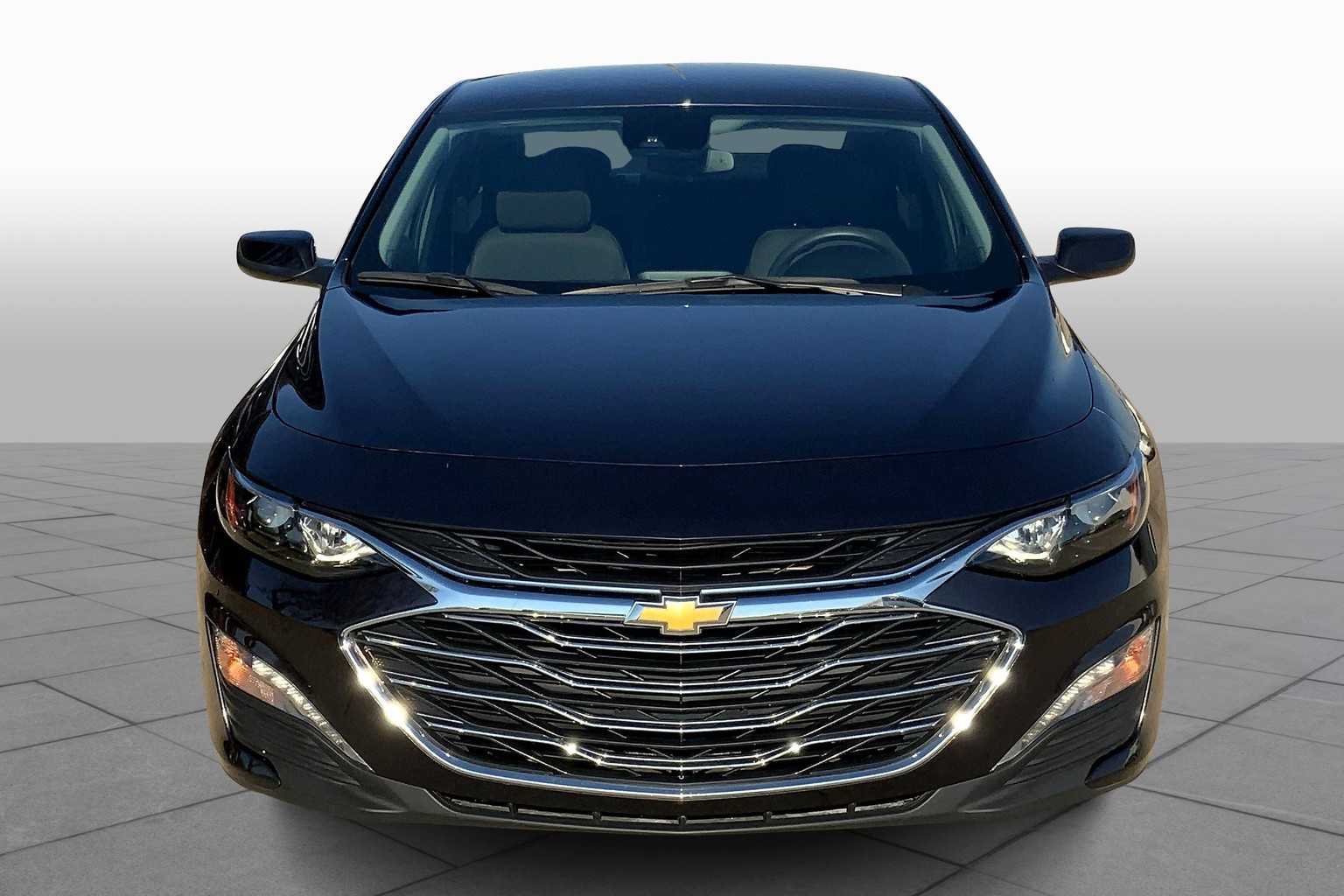 2023 Chevrolet Malibu 1LT photo 3