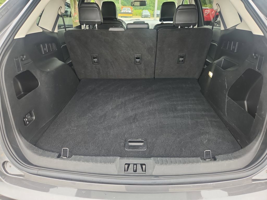 2023 Ford Edge SEL photo 21