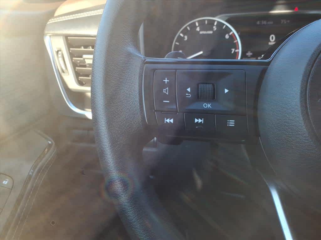 2021 Nissan Rogue S photo 19