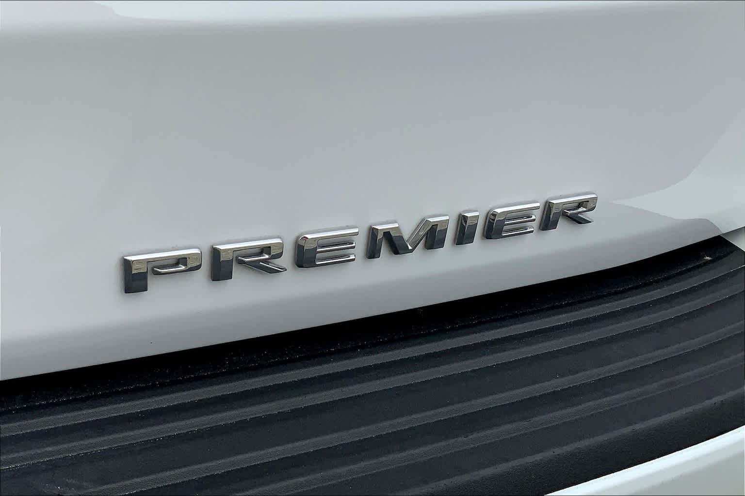 2024 Chevrolet Tahoe Premier photo 14