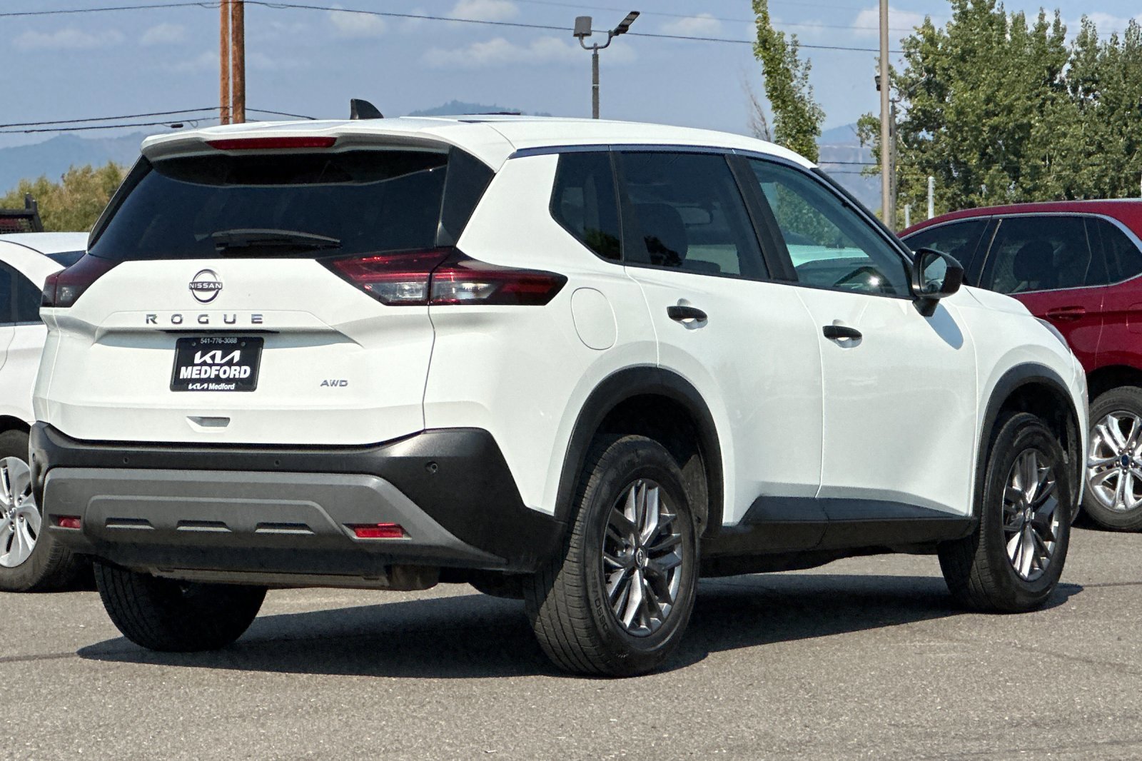 2023 Nissan Rogue S photo 3