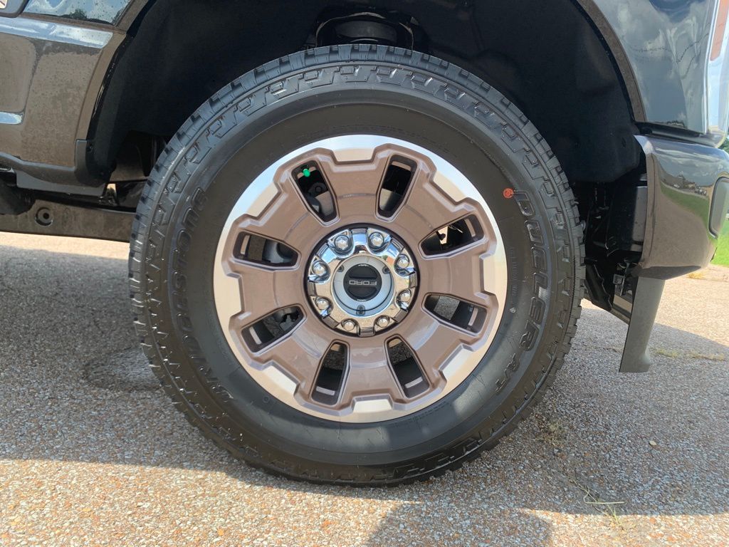 2025 Ford F-250 King Ranch photo 9