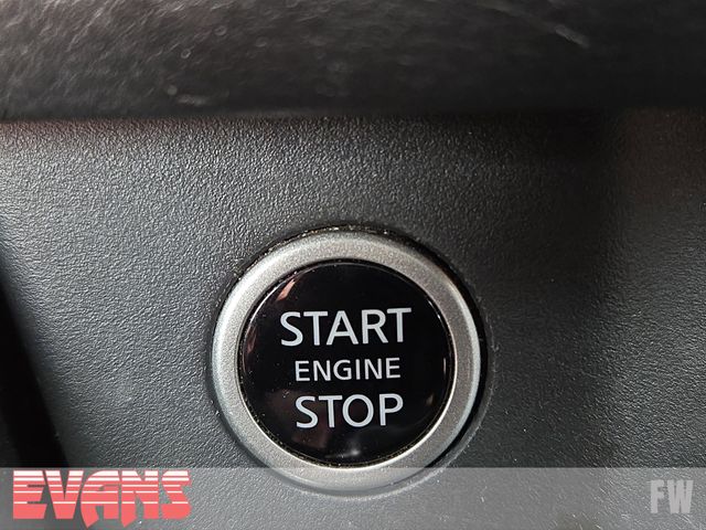 2021 Nissan Rogue SV photo 4