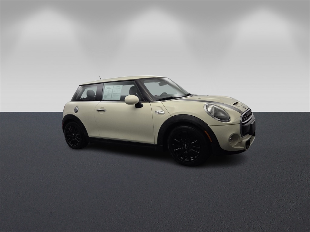 2019 MINI Hardtop 2 Door S's photo