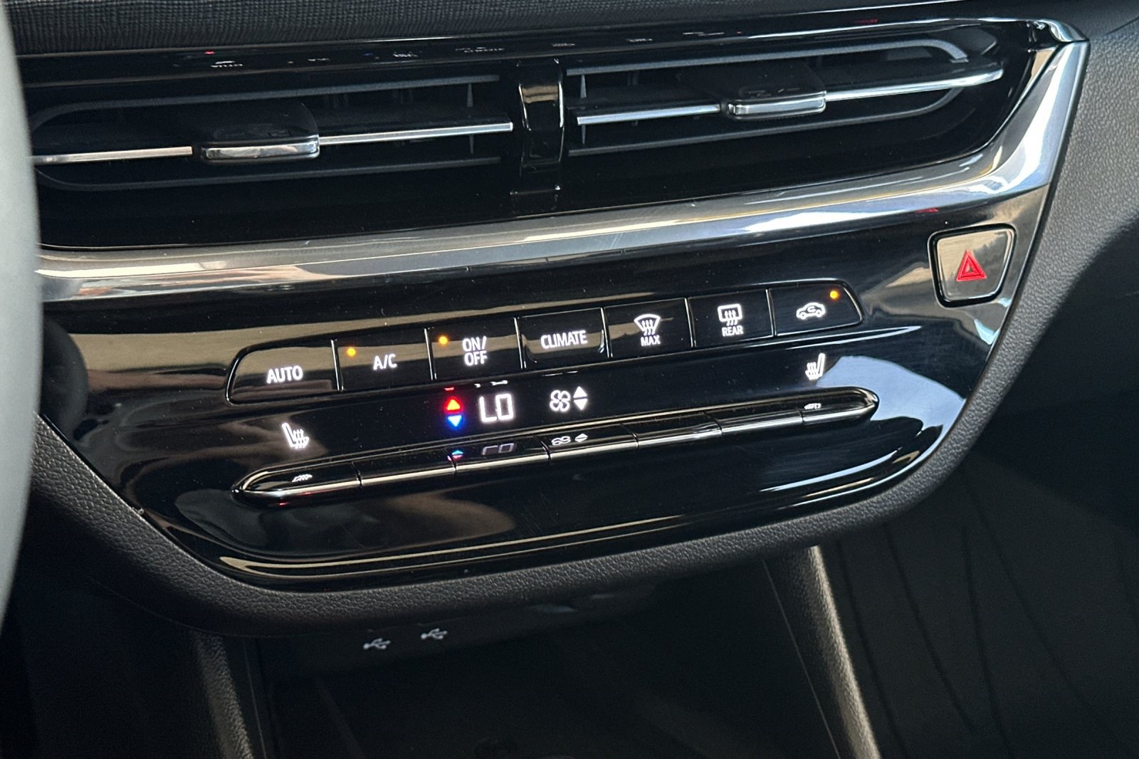 2024 Buick Envista Avenir photo 19