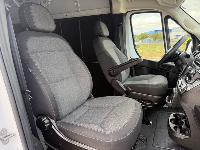 2024 Ram ProMaster 2500 photo 5