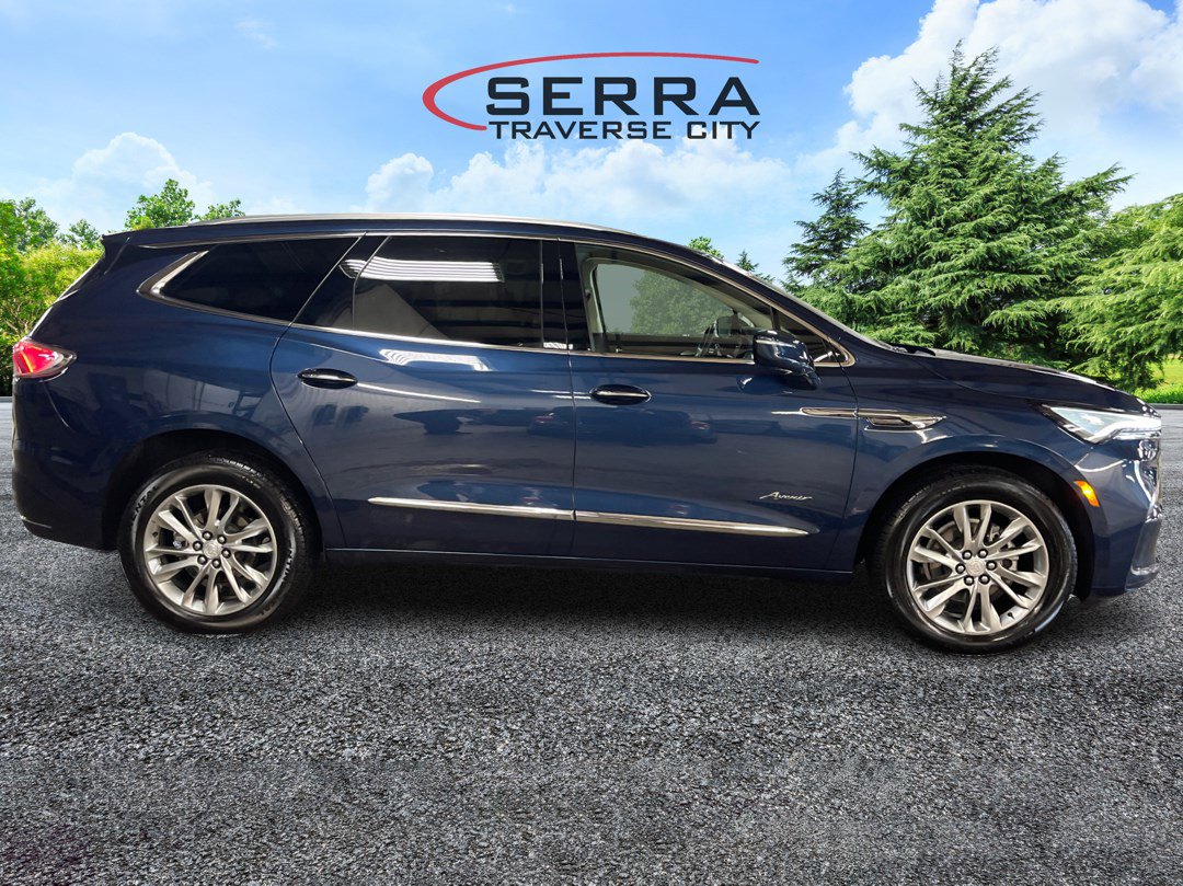 2022 Buick Enclave Avenir photo 4
