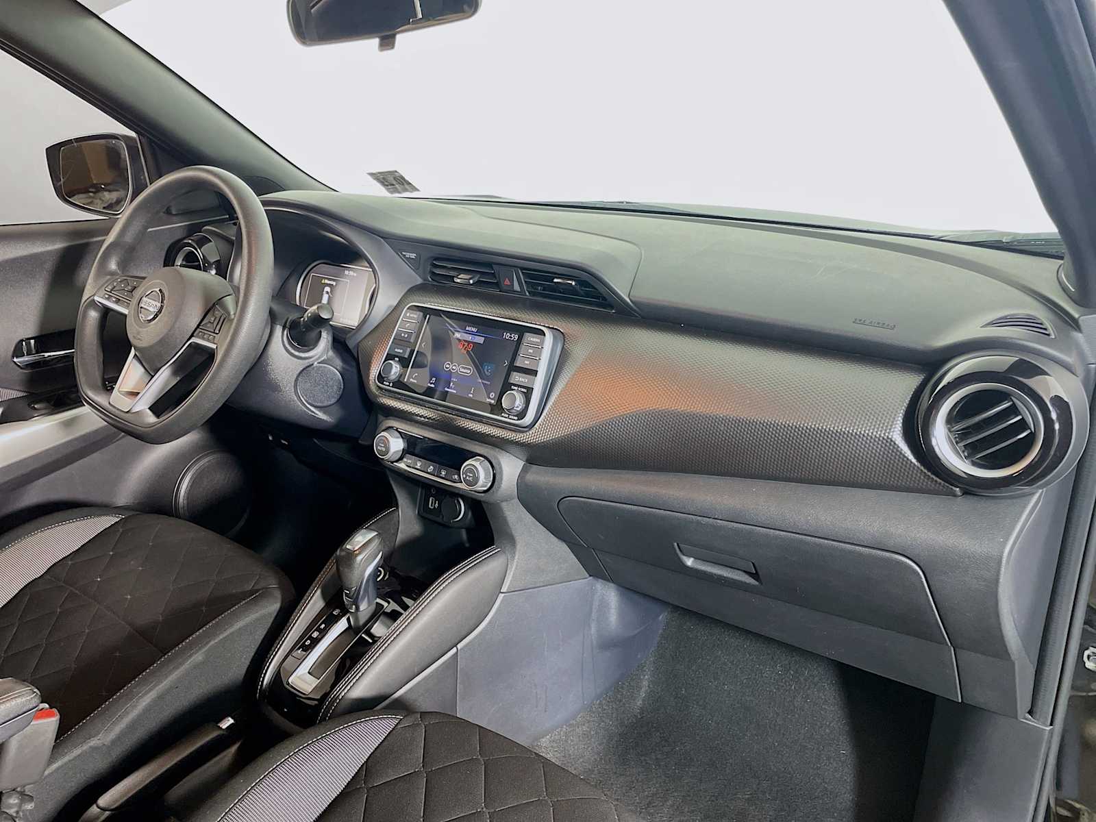 2020 Nissan Kicks SV photo 22