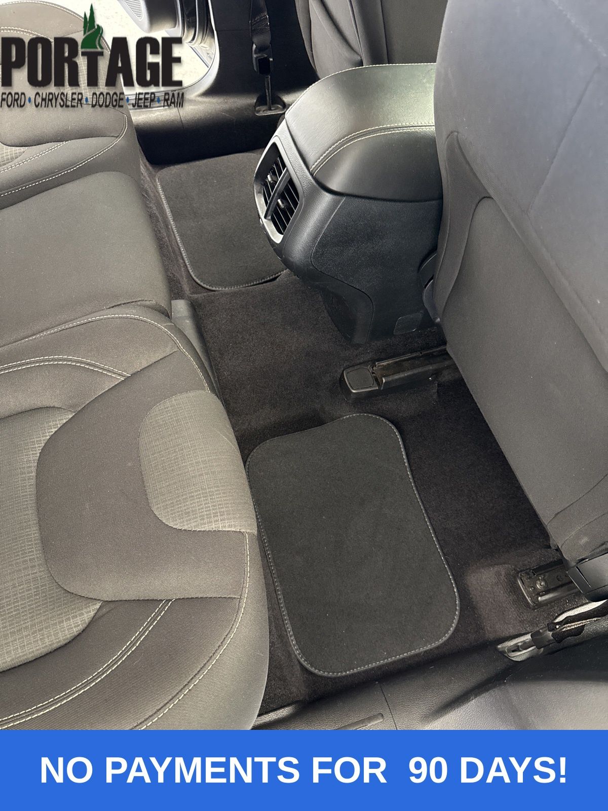 2016 Jeep Cherokee Altitude photo 27