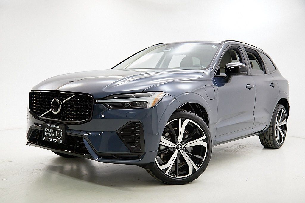 2024 VOLVO XC60 - Image 1