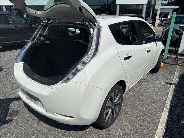 2015 Nissan Leaf SL photo 3