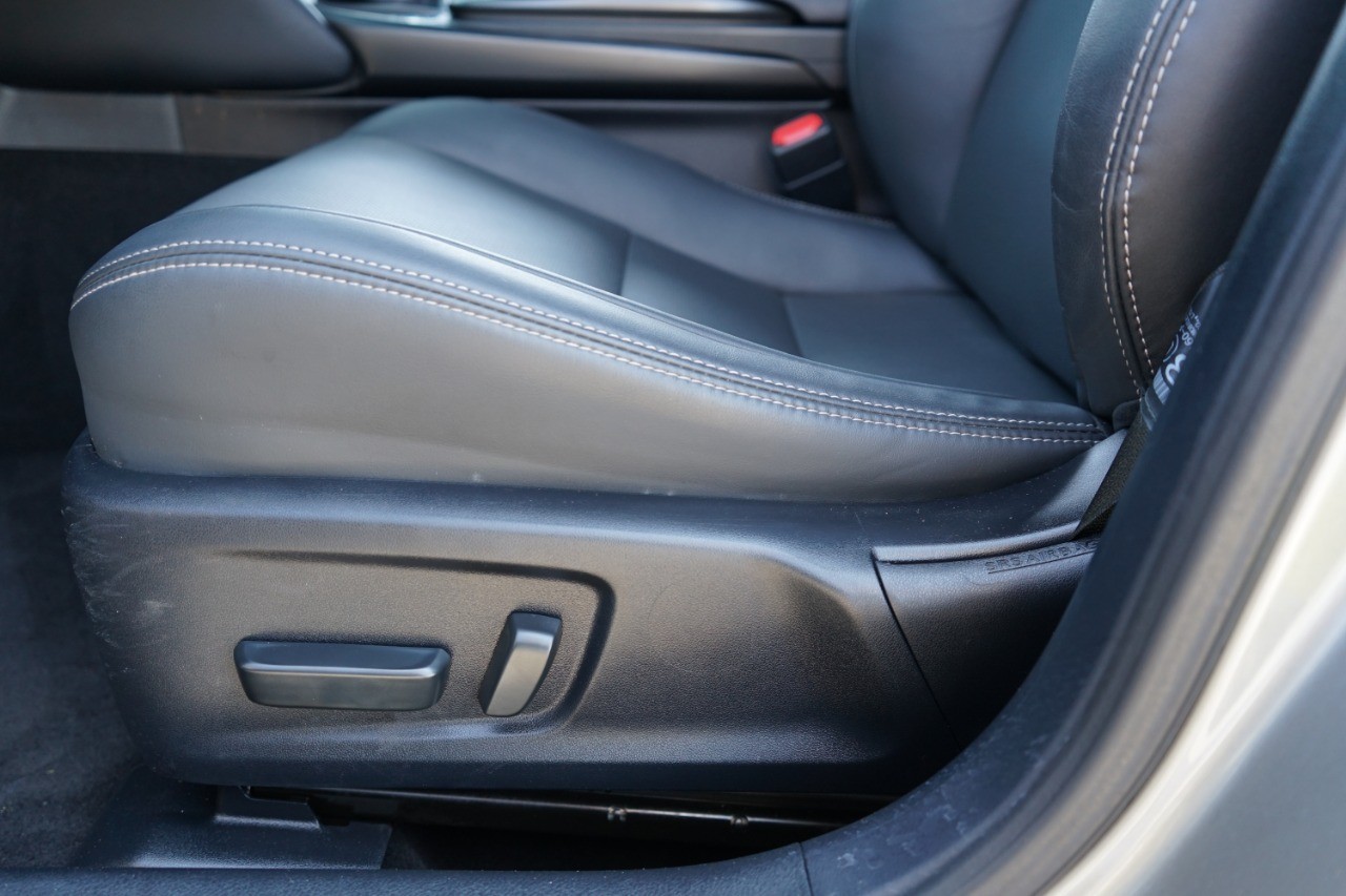 2023 Lexus IS 300 photo 23