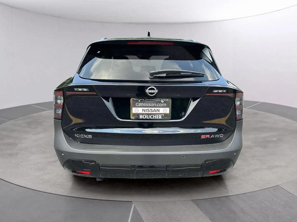 2025 Nissan Kicks SR photo 4