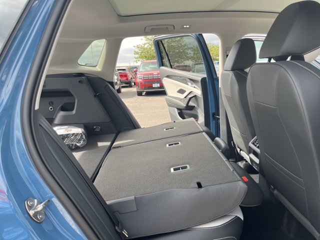 2025 Volkswagen Tiguan SE photo 20