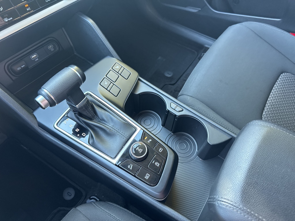 2024 Kia Sportage LX photo 12