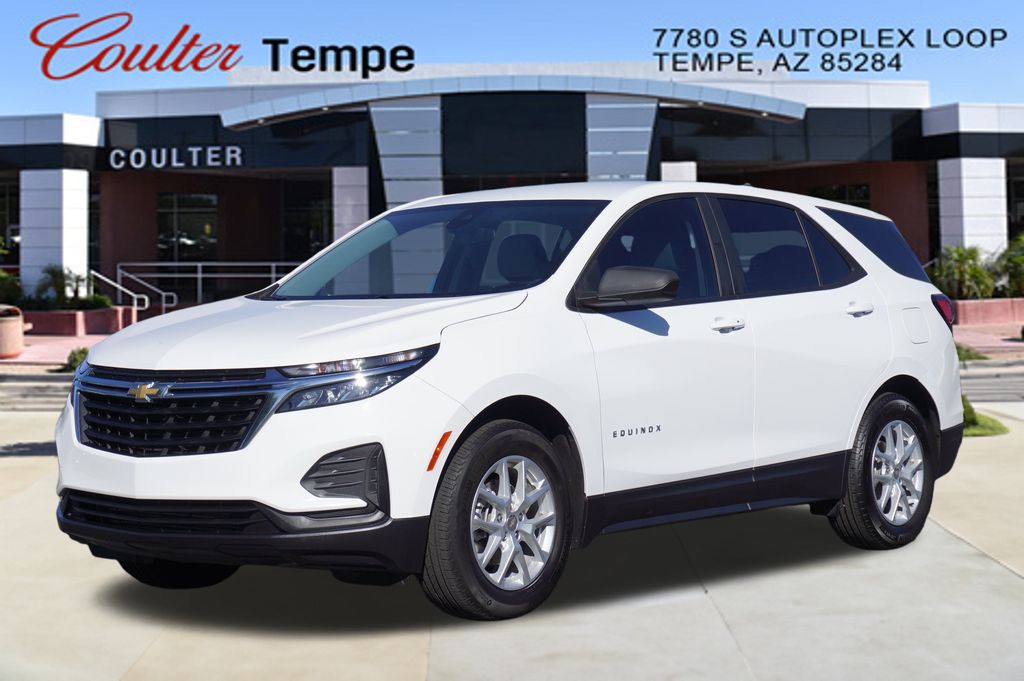 2024 Chevrolet Equinox LS's photo