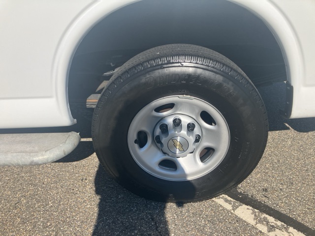 2023 Chevrolet Express 2500 Work Van photo 10