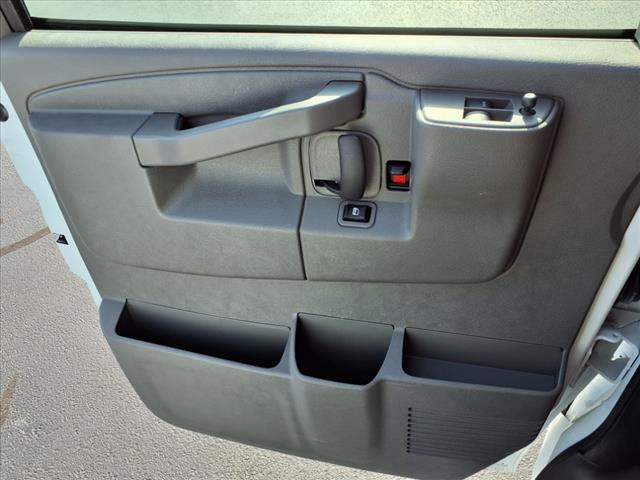 2024 Chevrolet Express Passenger 3500 photo 3