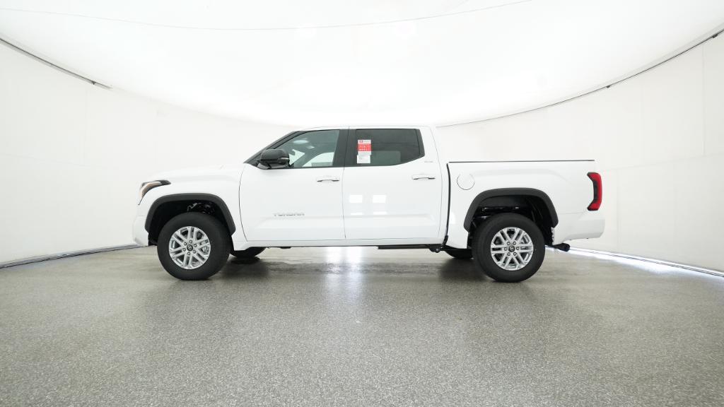 2026 Toyota Tundra SR5 CrewMax photo 8