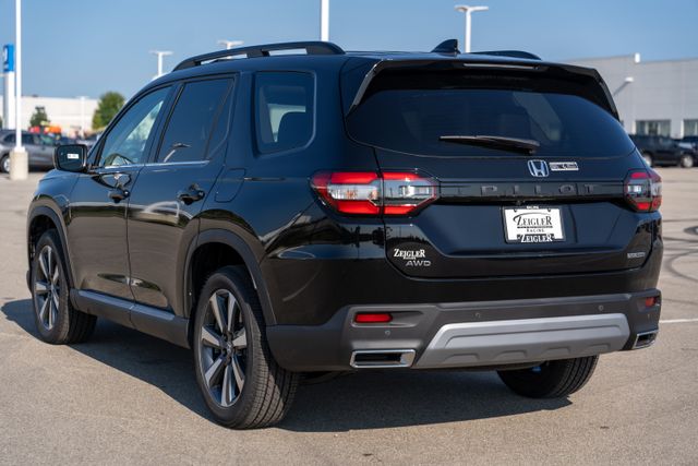 2025 Honda Pilot Touring photo 5