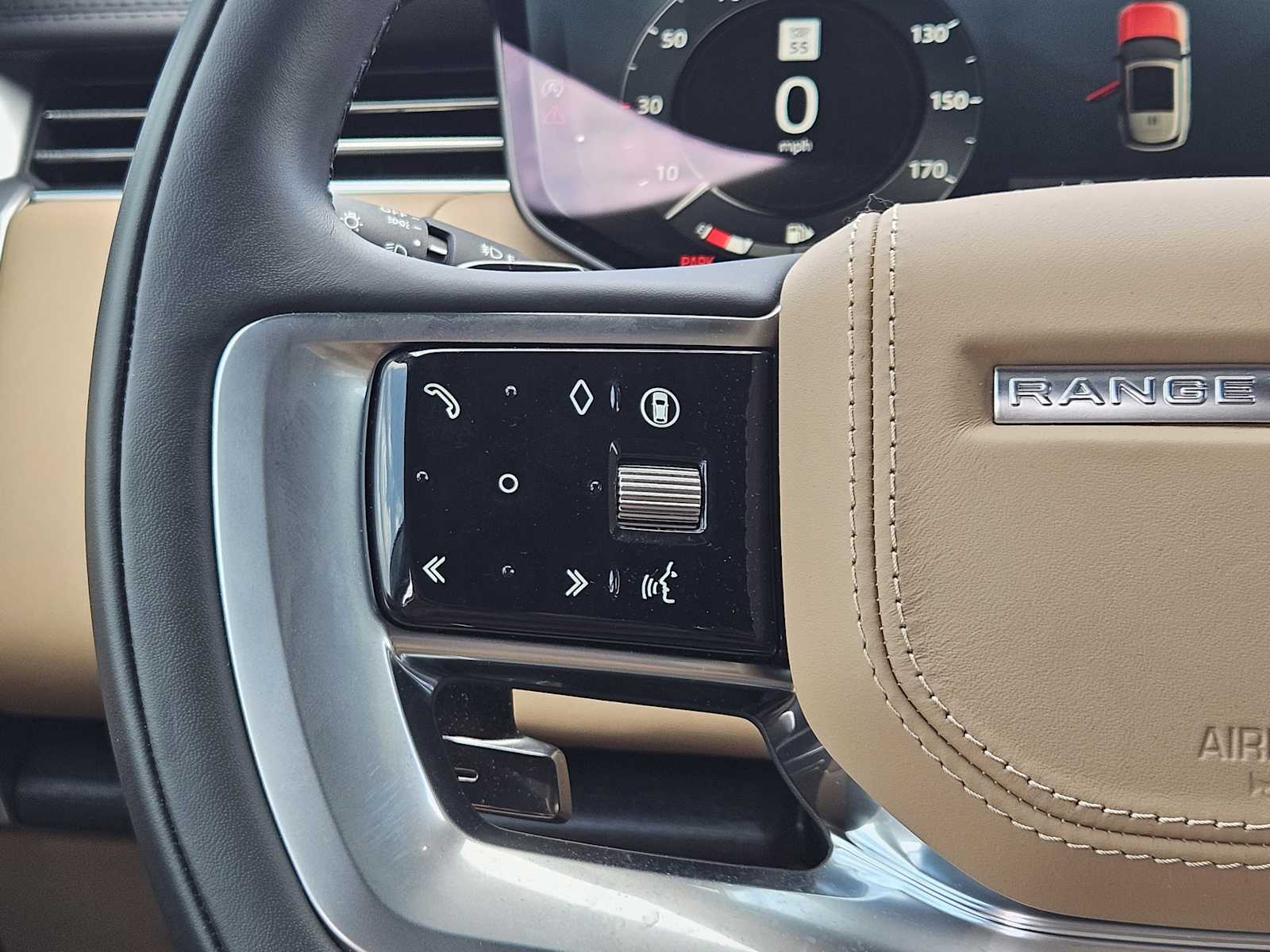 2025 Land Rover Range Rover SE photo 24