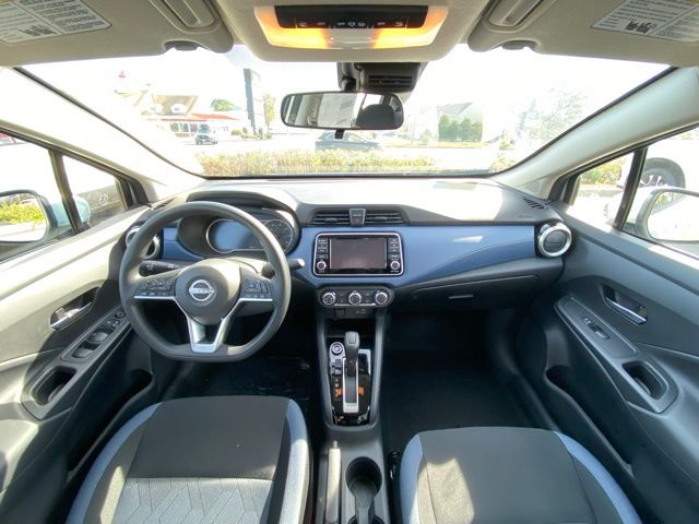2025 Nissan Versa SV photo 10