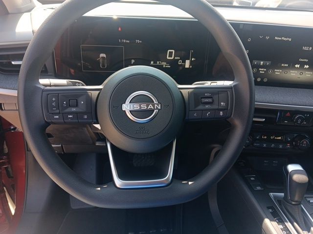 2026 Nissan Kicks SV photo 5