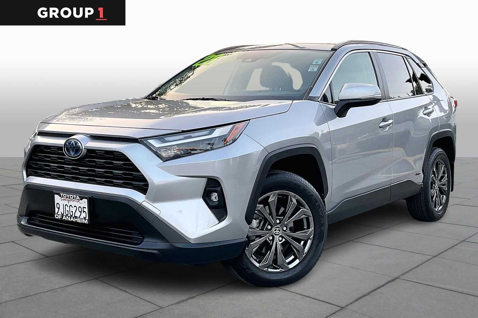 2023 Toyota RAV4 XLE Premium's photo