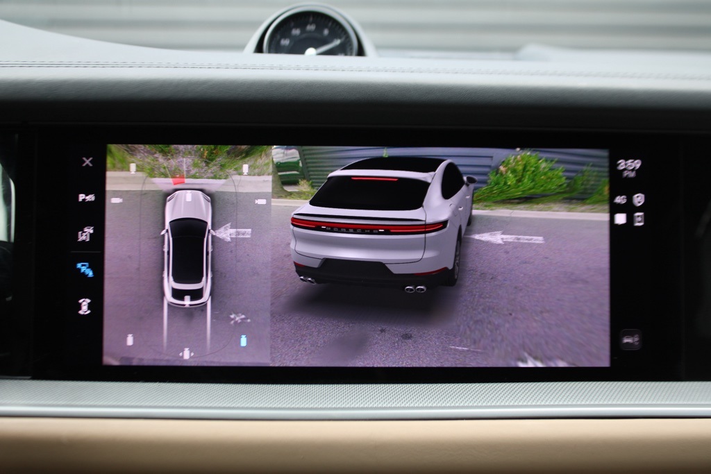 2024 Porsche Cayenne Coupe S photo 27