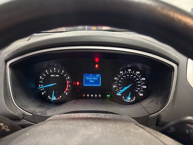 2015 Ford Fusion S's photo