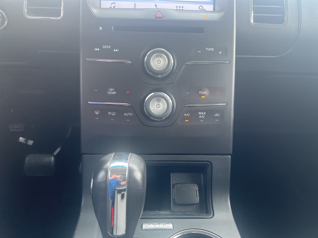 2016 Ford Flex SEL photo 23