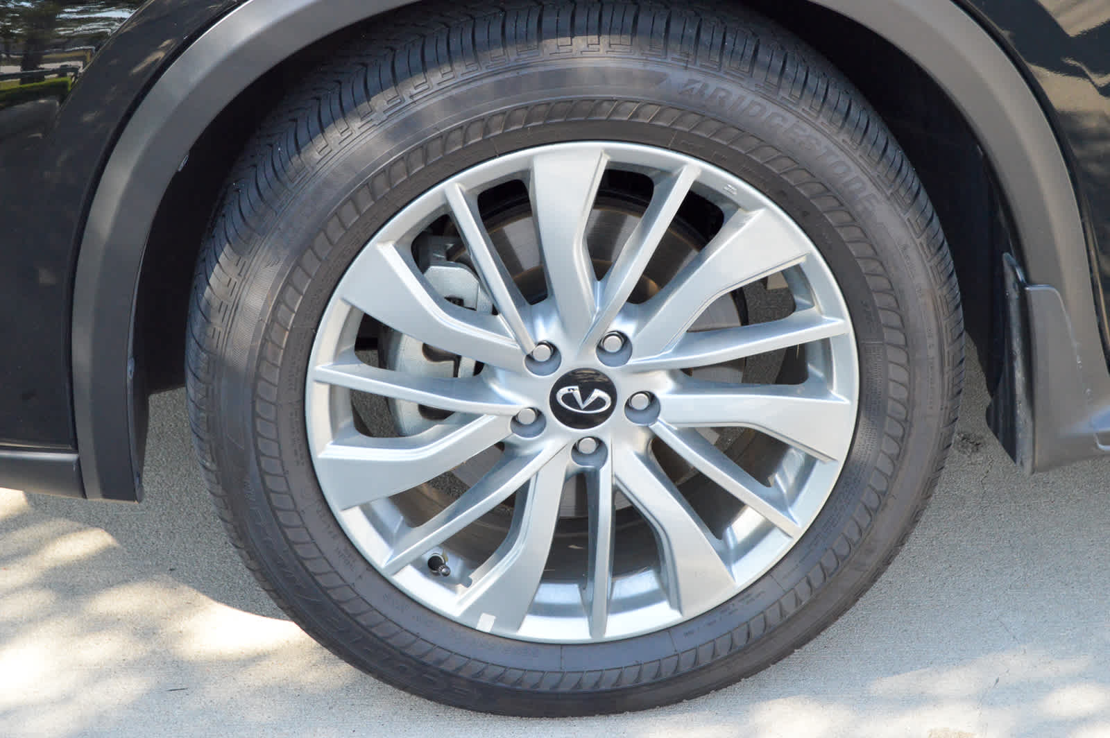 2025 Infiniti QX50 Luxe photo 9