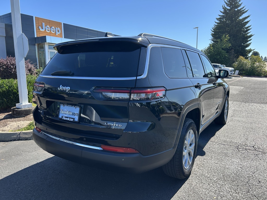2024 Jeep Grand Cherokee Limited photo 5