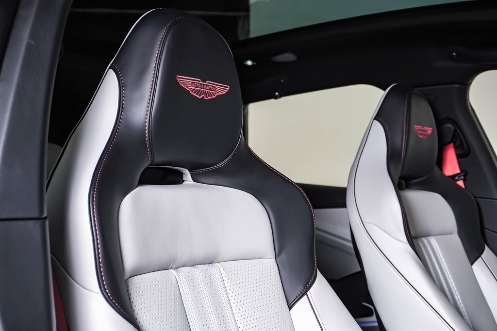 2025 Aston Martin DBX AM8 DBX707 photo 18