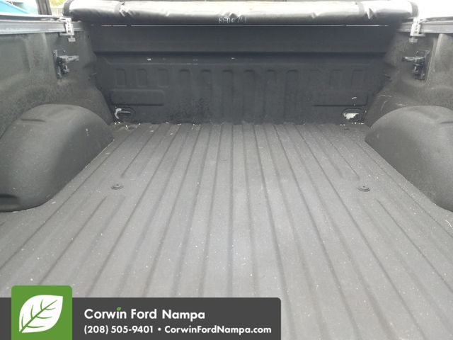 Used 2018 Red Ford XLT image 31