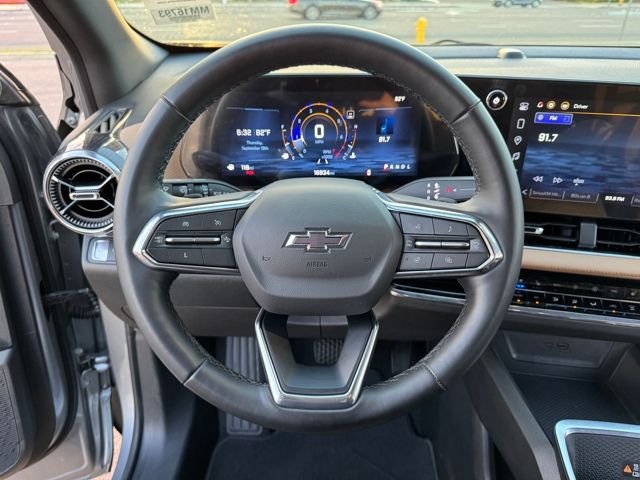 2025 Chevrolet Equinox LT photo 6