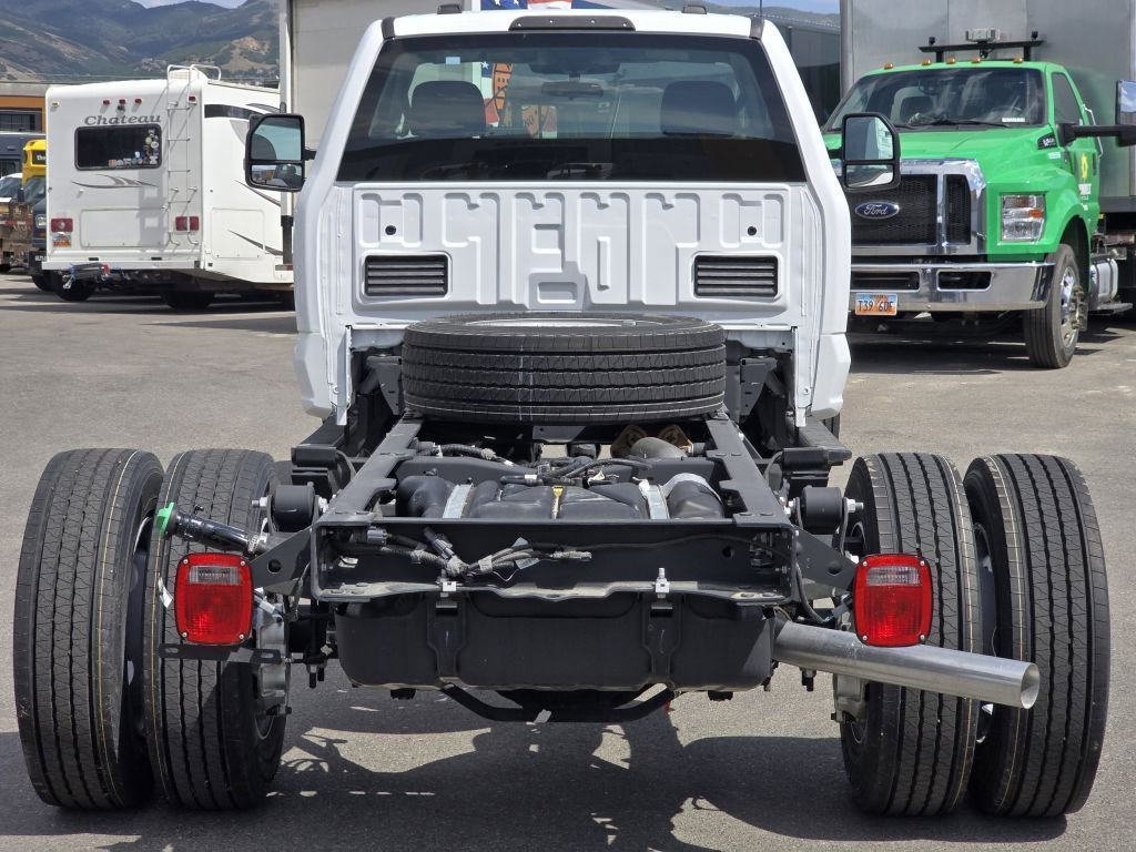 2024 Ford F-600 photo 18