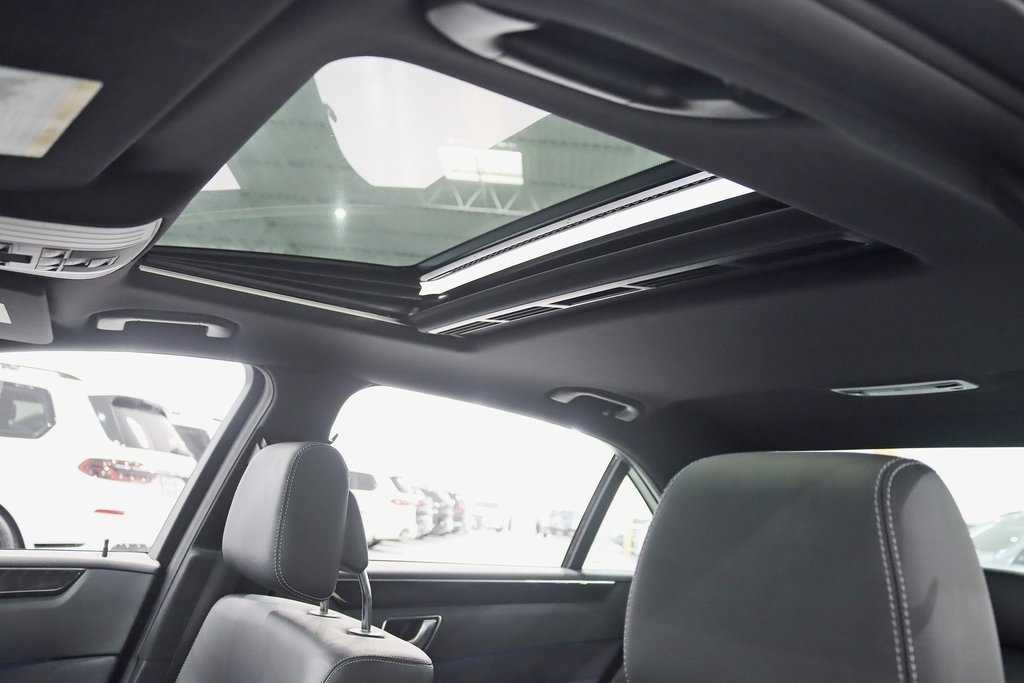 2016 Mercedes Benz E 350 4MATIC photo 28