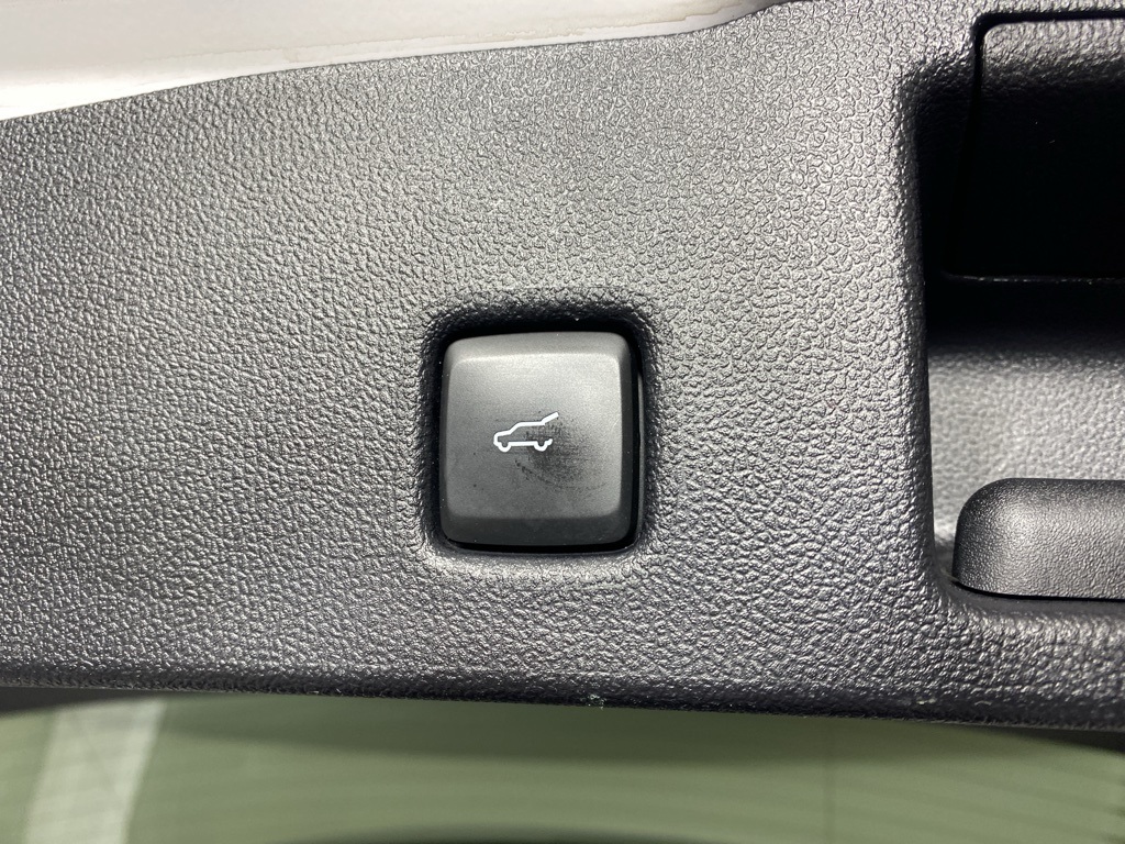 2020 Ford Escape SE Sport Hybrid photo 28