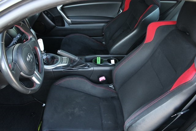 2013 Scion tC photo 3